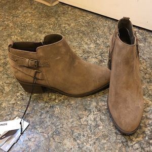 Boots size 8